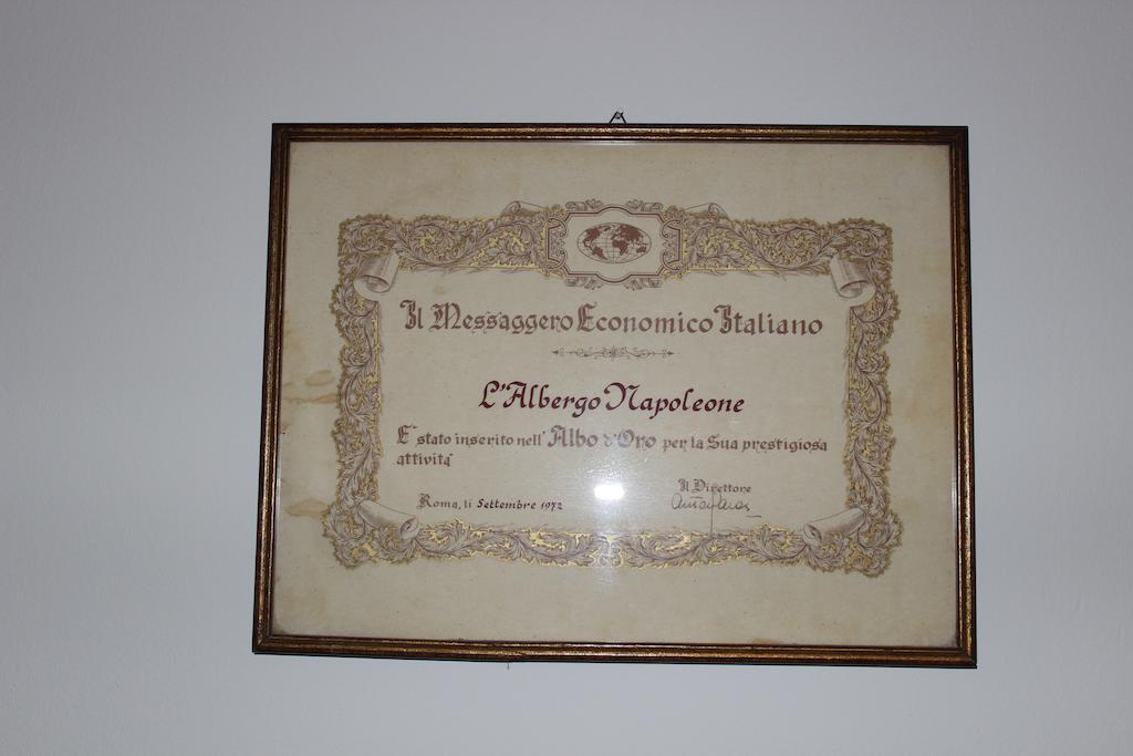 Albergo Napoleone SantʼAmbrogio di Valpolicella Dış mekan fotoğraf