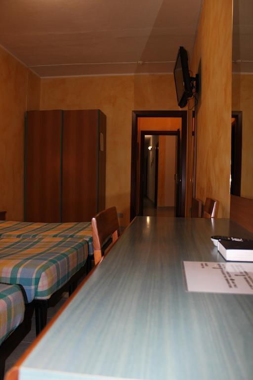 Albergo Napoleone SantʼAmbrogio di Valpolicella Oda fotoğraf