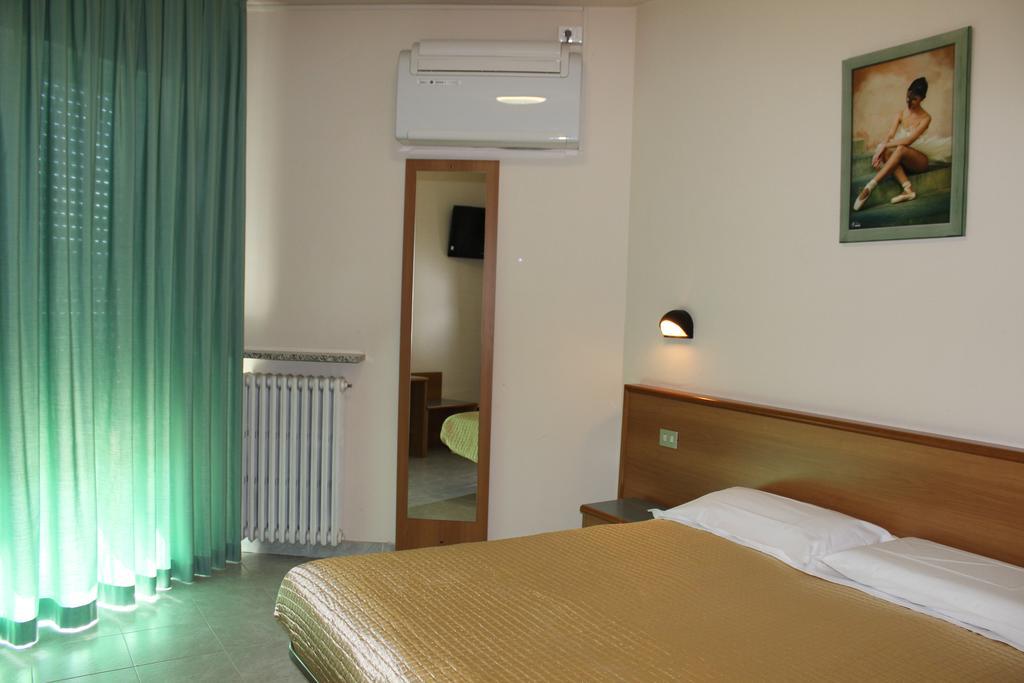 Albergo Napoleone SantʼAmbrogio di Valpolicella Dış mekan fotoğraf