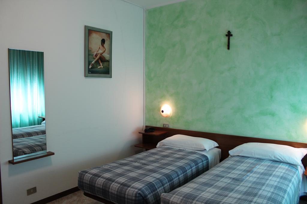 Albergo Napoleone SantʼAmbrogio di Valpolicella Dış mekan fotoğraf