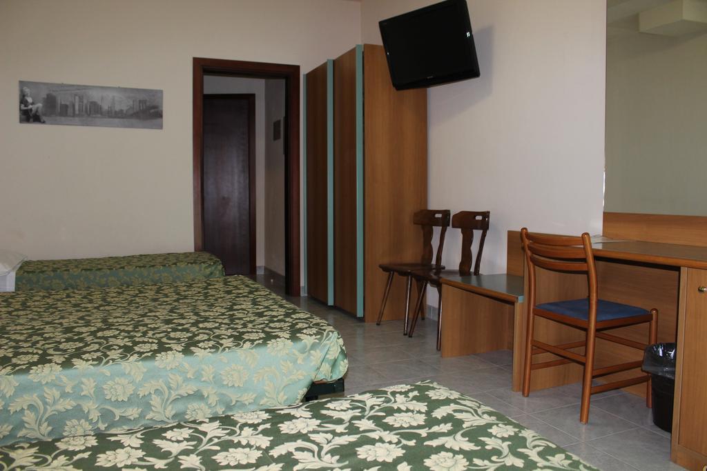 Albergo Napoleone SantʼAmbrogio di Valpolicella Dış mekan fotoğraf