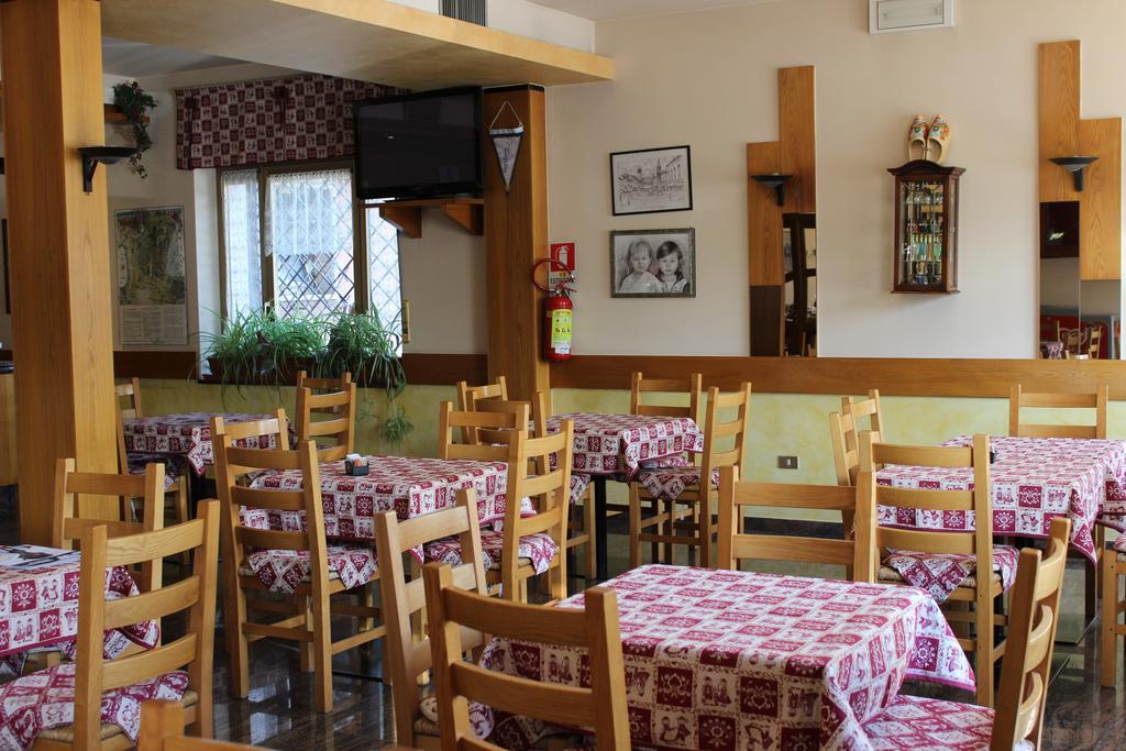 Albergo Napoleone SantʼAmbrogio di Valpolicella Dış mekan fotoğraf